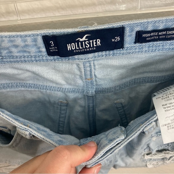 Hollister High Rise Distressed Mom Shorts - Size 26 - Light Blue - Picture 6 of 9
